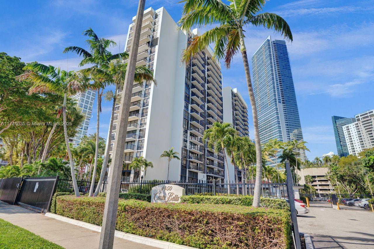 Miami, Florida, 33131, United States, 2 Bedrooms Bedrooms, ,2 BathroomsBathrooms,Residential,For Sale,1705612