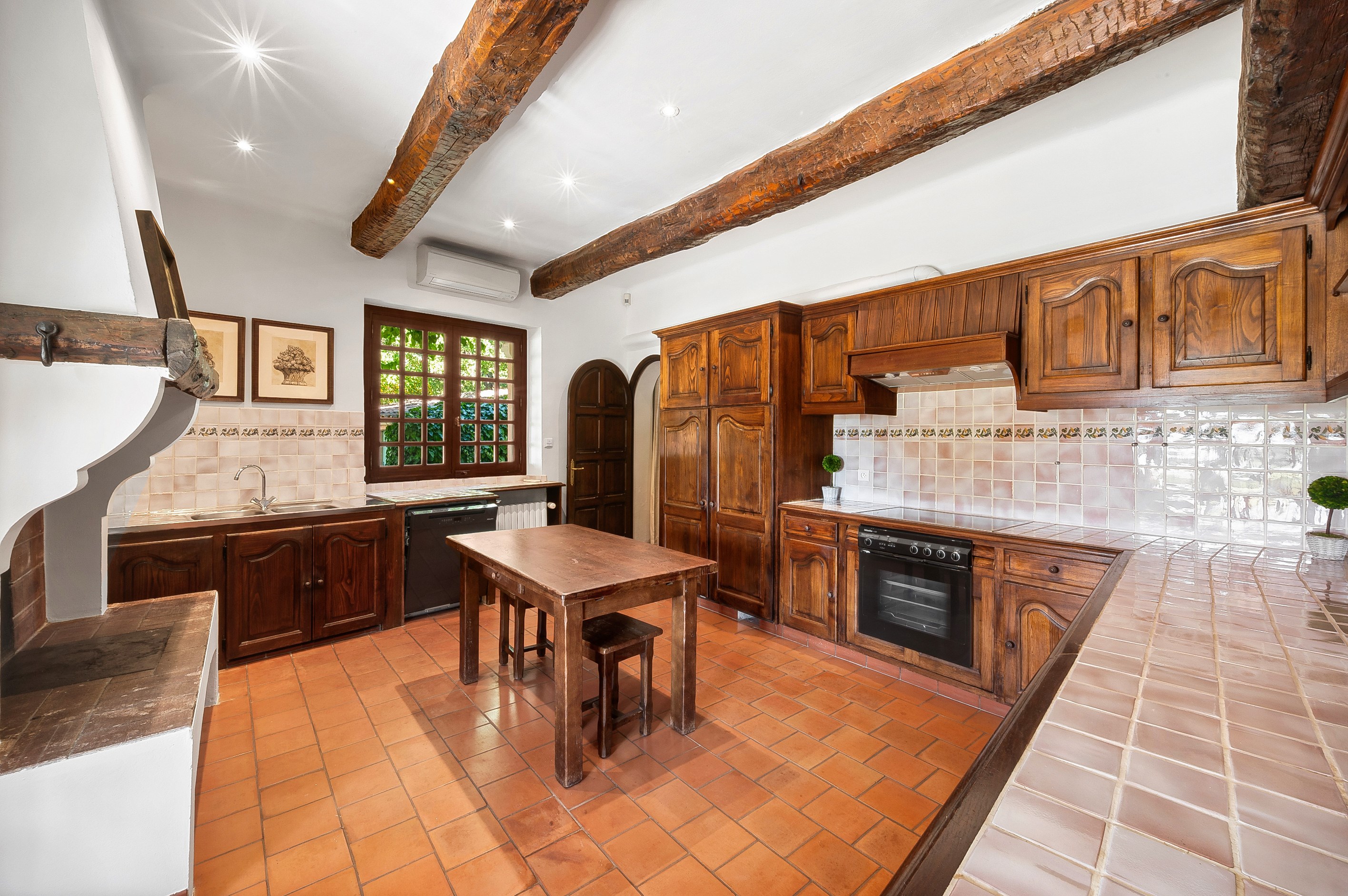  Exceptional Property with an olive grove and pool – Renovated 18th-Century Mill - 物件實景