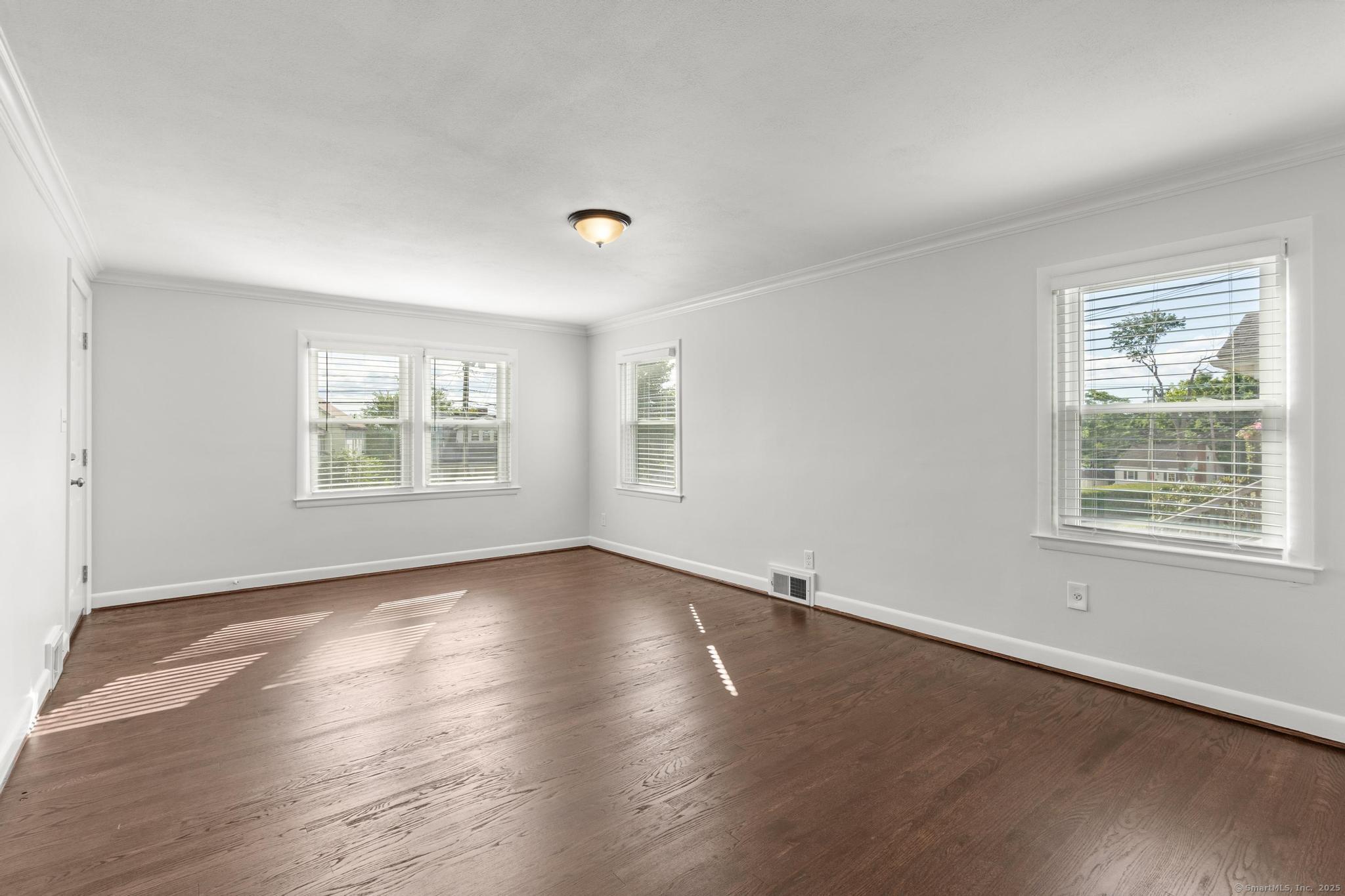 West Hartford, Connecticut, 06119, United States, 4 Bedrooms Bedrooms, ,2 BathroomsBathrooms,Residential,For Sale,1934206