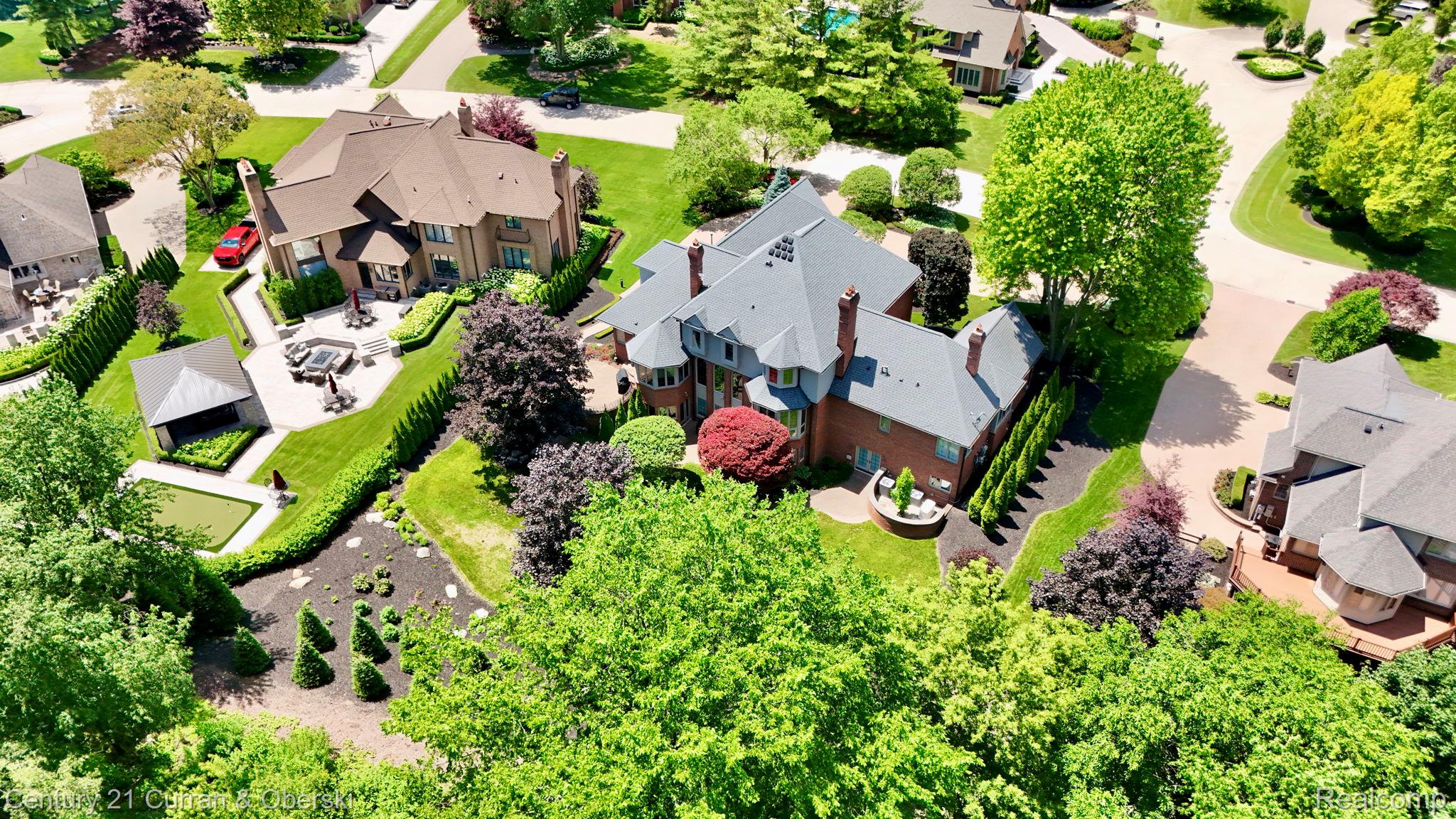 Northville, Michigan, 48168, United States, 5 Bedrooms Bedrooms, ,6 BathroomsBathrooms,Residential,For Sale,2023704