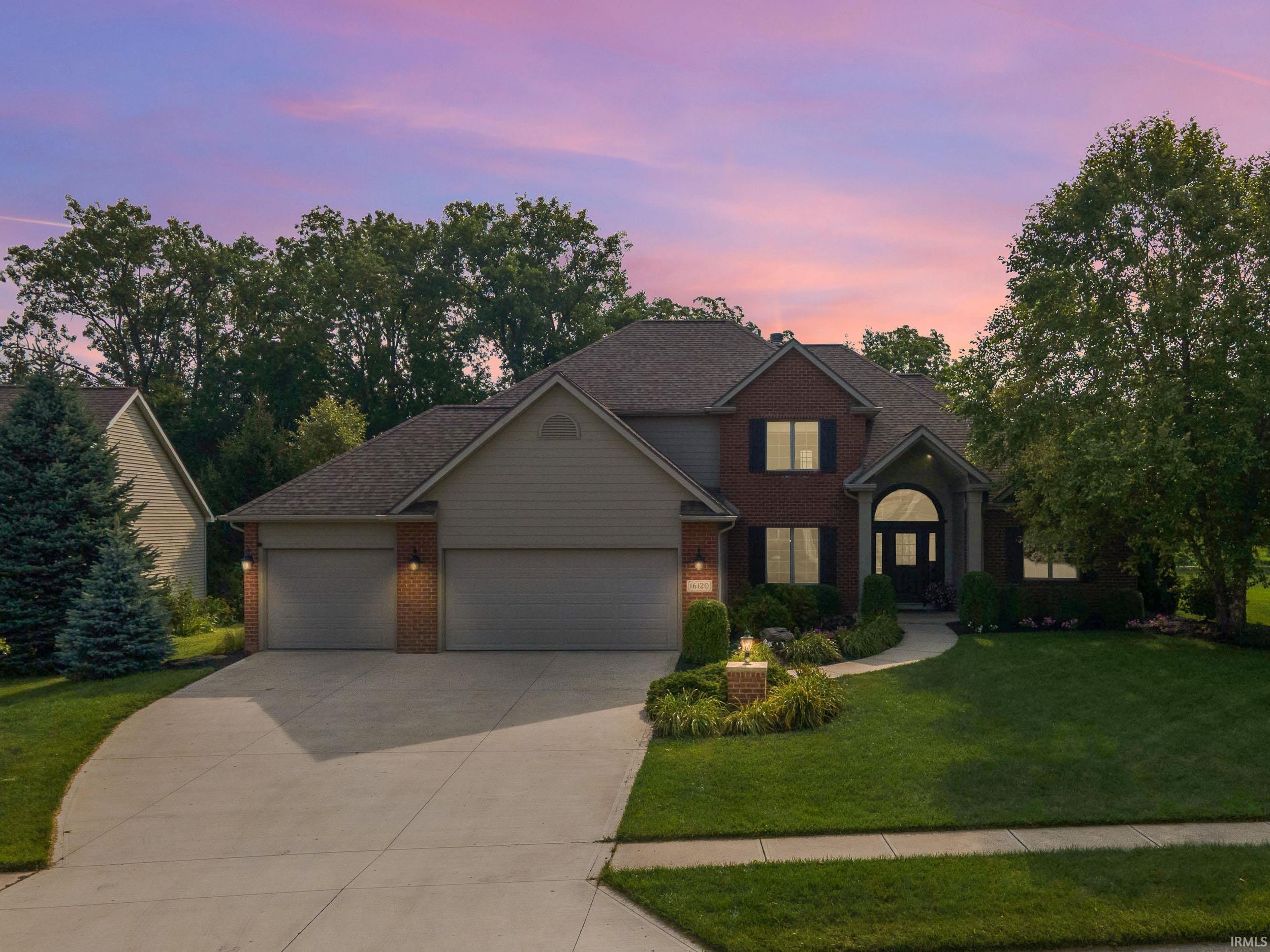 Huntertown, Indiana, 46748, United States, 5 Bedrooms Bedrooms, ,5 BathroomsBathrooms,Residential,For Sale,1982642