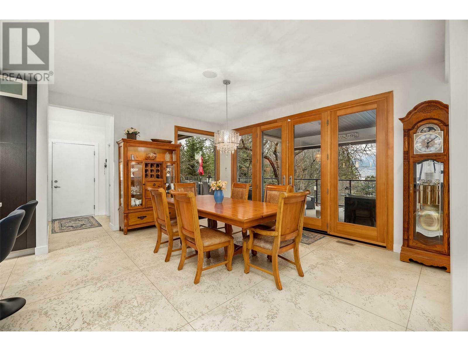 LAKE COUNTRY, British Columbia, V4V 1B3, CA, 5 Bedrooms Bedrooms, ,4 BathroomsBathrooms,Residential,For Sale,1838112