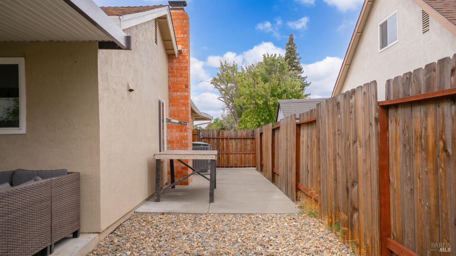 Vacaville, California, 95687, United States, 3 Bedrooms Bedrooms, ,2 BathroomsBathrooms,Residential,For Sale,1959239