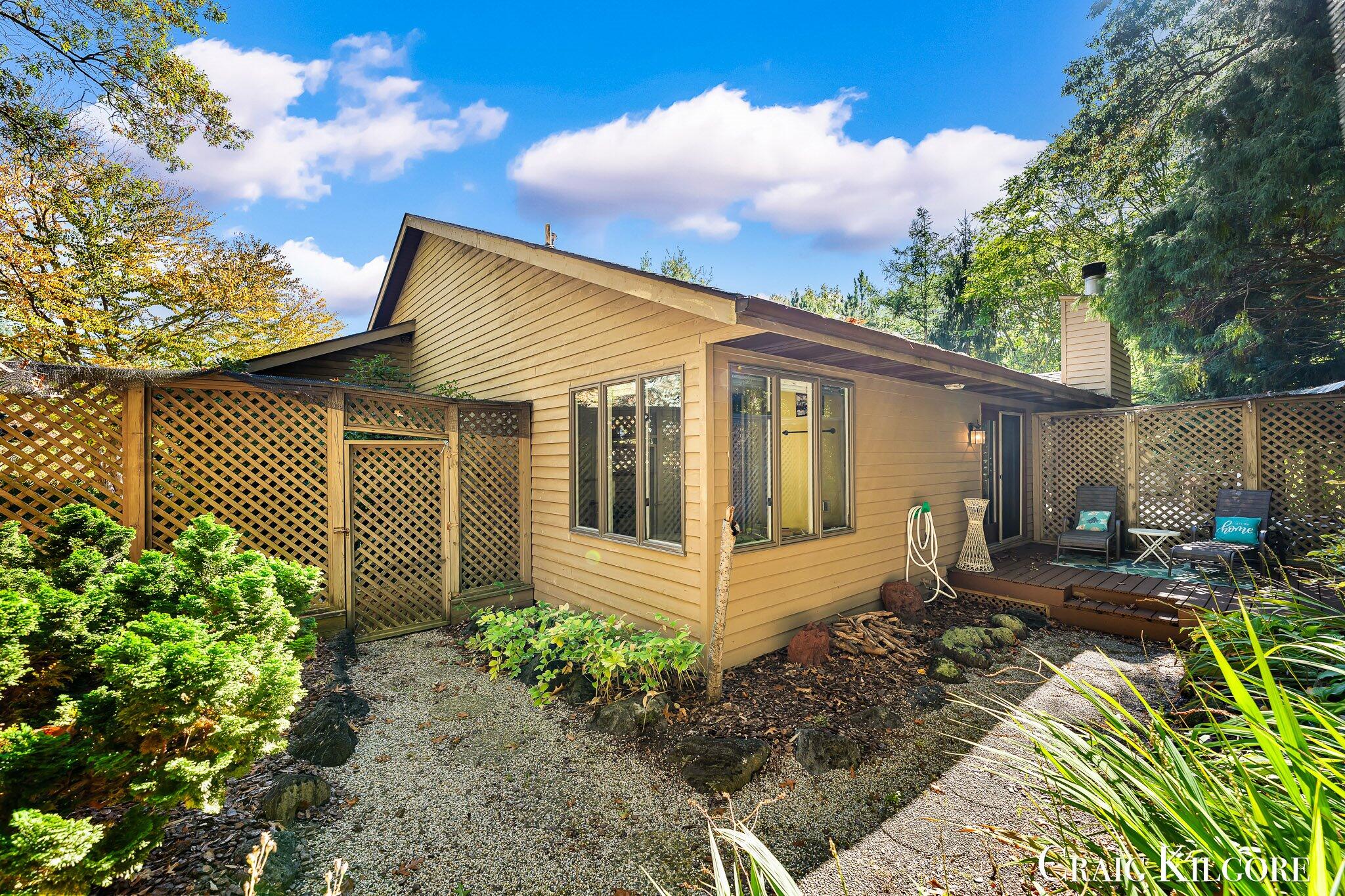 Spring Lake, Michigan, 49456, United States, 2 Bedrooms Bedrooms, ,3 BathroomsBathrooms,Residential,For Sale,2003157