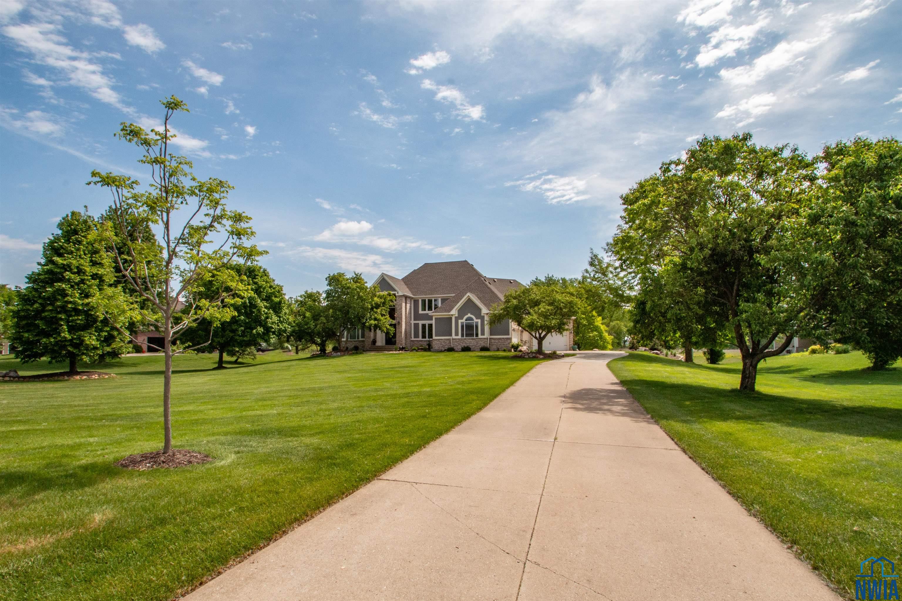 Jefferson, South Dakota, 57038, United States, 5 Bedrooms Bedrooms, ,5 BathroomsBathrooms,Residential,For Sale,2005436