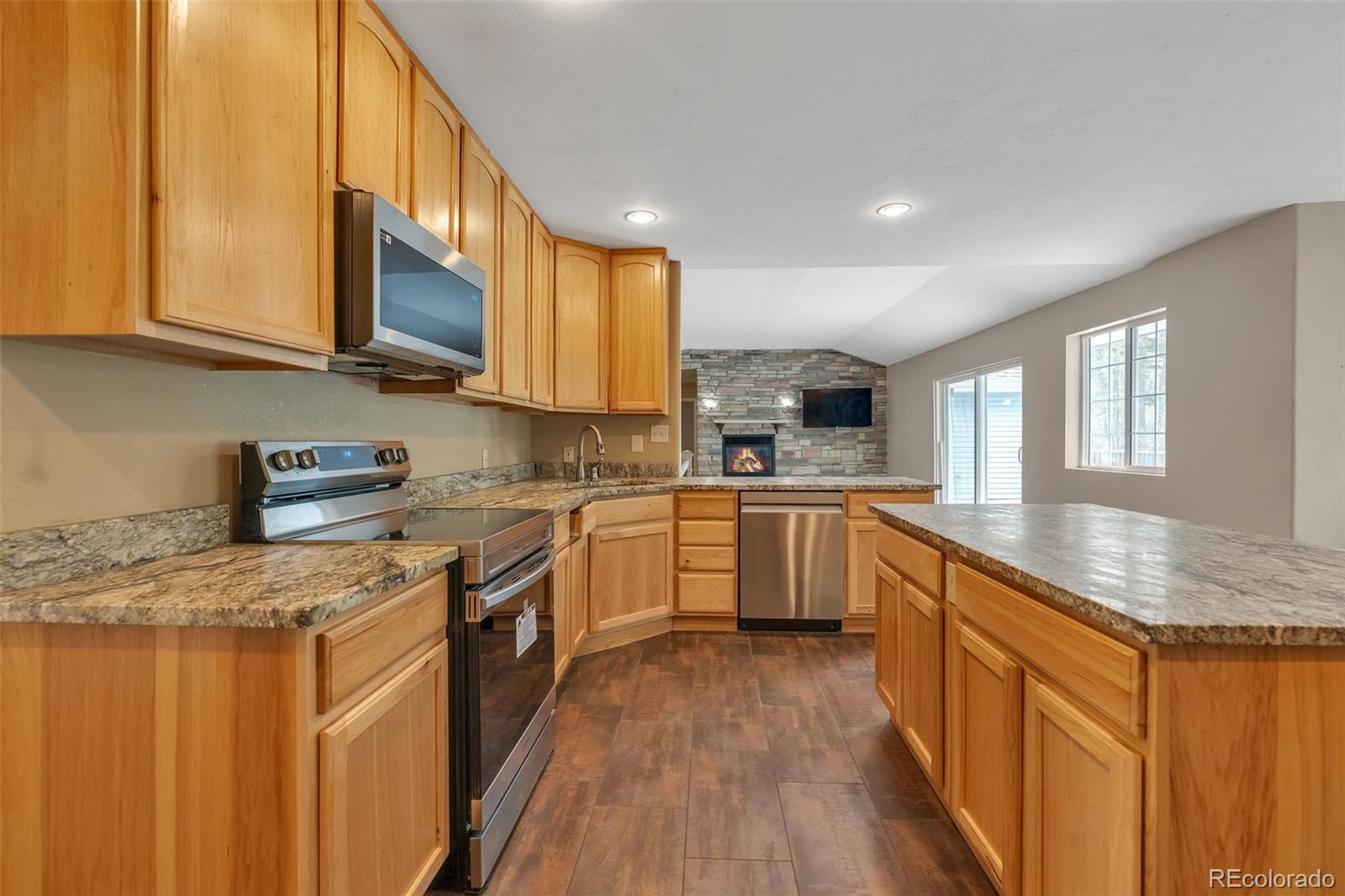 Larkspur, Colorado, 80118, United States, 4 Bedrooms Bedrooms, ,Residential,For Sale,1921196