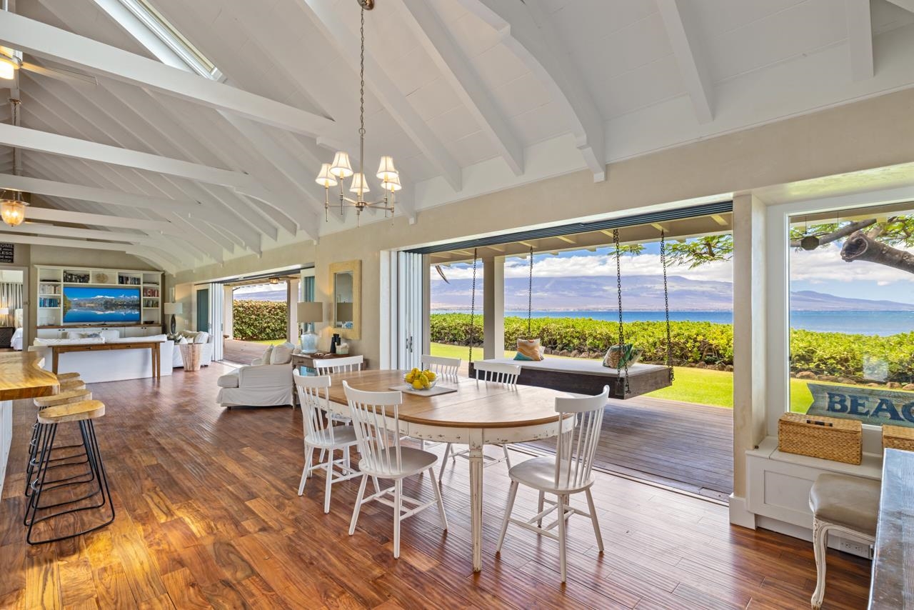 Wailuku, Hawaii, 96793, United States, 2 Bedrooms Bedrooms, ,3 BathroomsBathrooms,Residential,For Sale,1924877