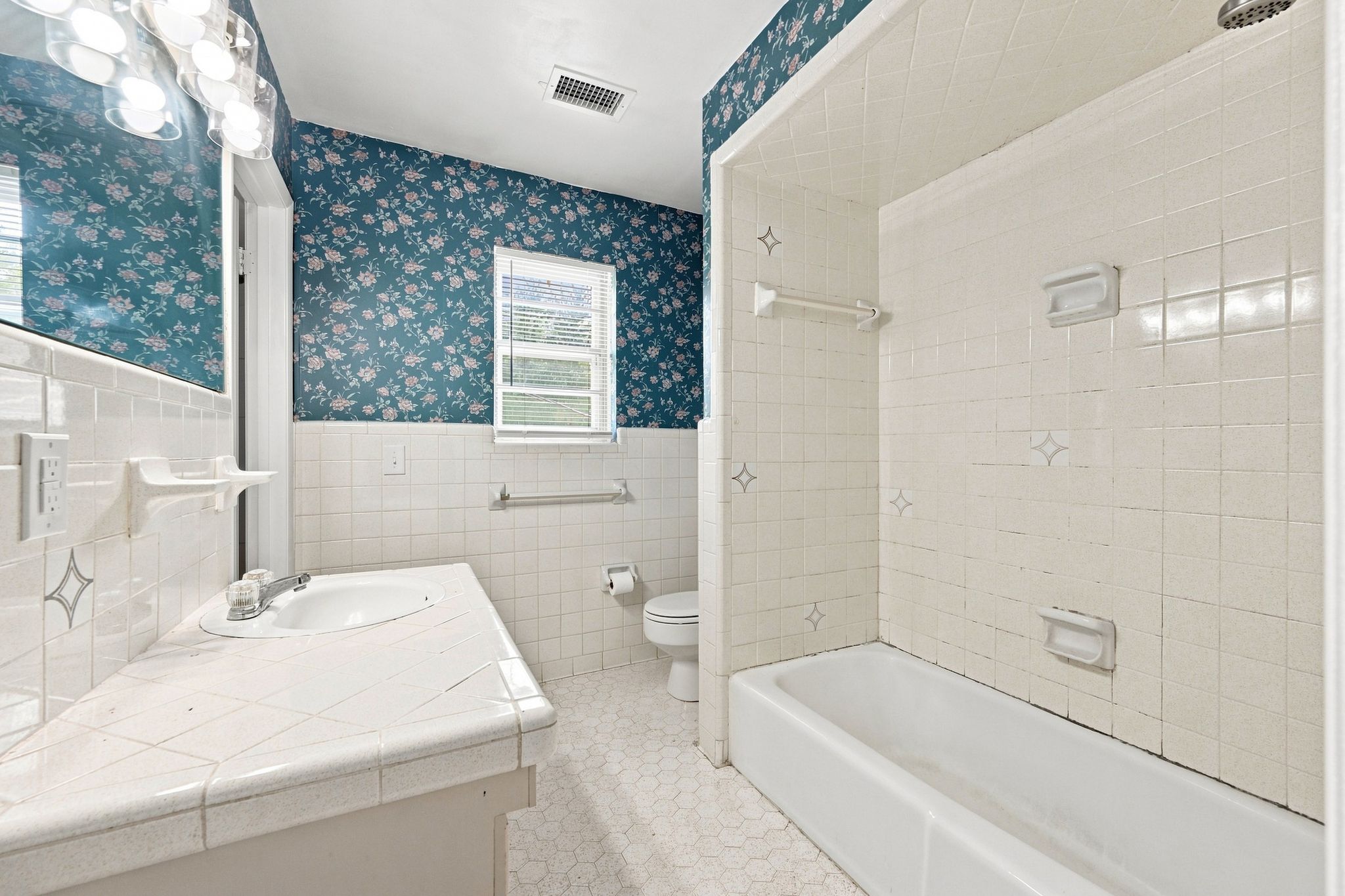  8204 Willowbrook Circle SE - 物件實景