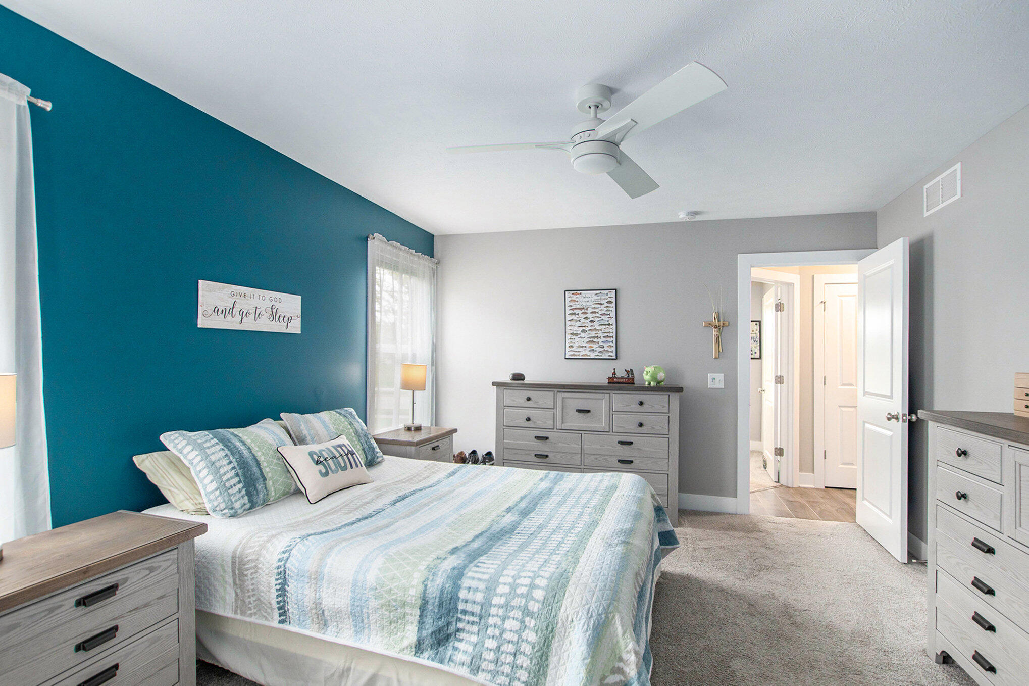 South Haven, Michigan, 49090, United States, 4 Bedrooms Bedrooms, ,3 BathroomsBathrooms,Residential,For Sale,1863775