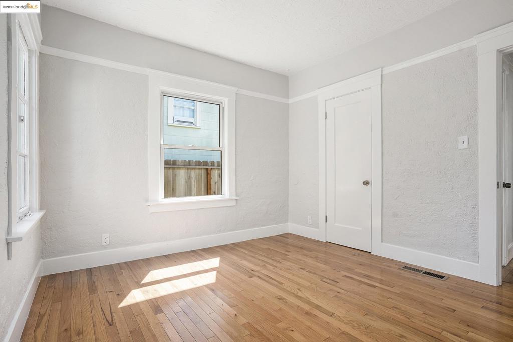 Berkeley, California, 94702, United States, 2 Bedrooms Bedrooms, ,1 BathroomBathrooms,Residential,For Sale,1921727