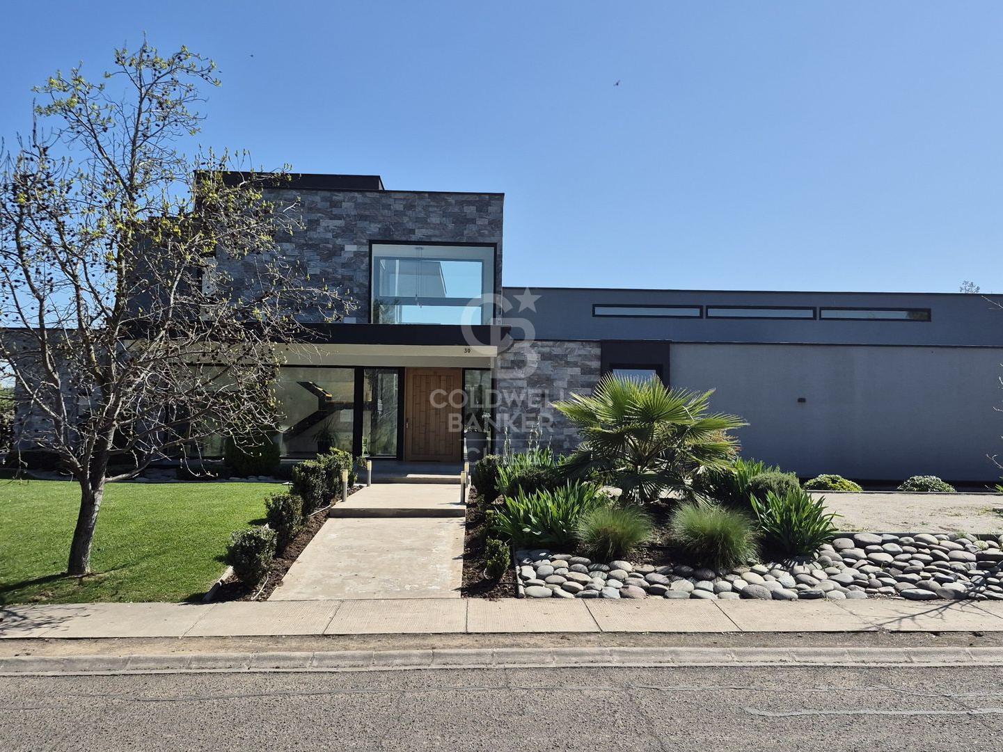 Colina, Chile, 4 Bedrooms Bedrooms, ,4 BathroomsBathrooms,Residential,For Sale,1957216