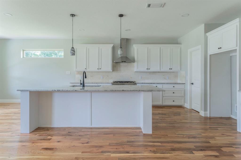 Duncanville, Texas, 75137, United States, 4 Bedrooms Bedrooms, ,3 BathroomsBathrooms,Residential,For Sale,2011354