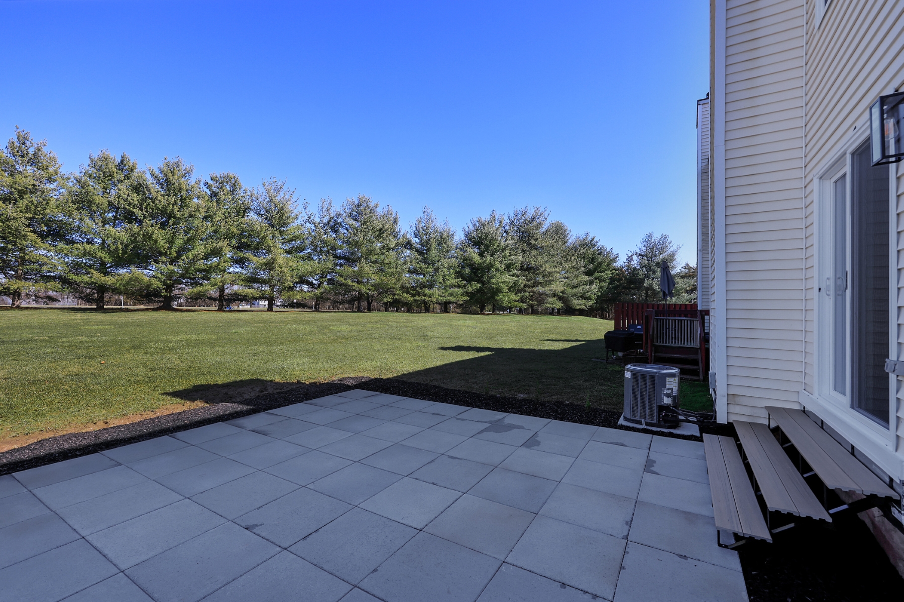  ?Chambers Brook? Townhome Offers Modern Luxury and Idyllic Surroundings - 物件實景
