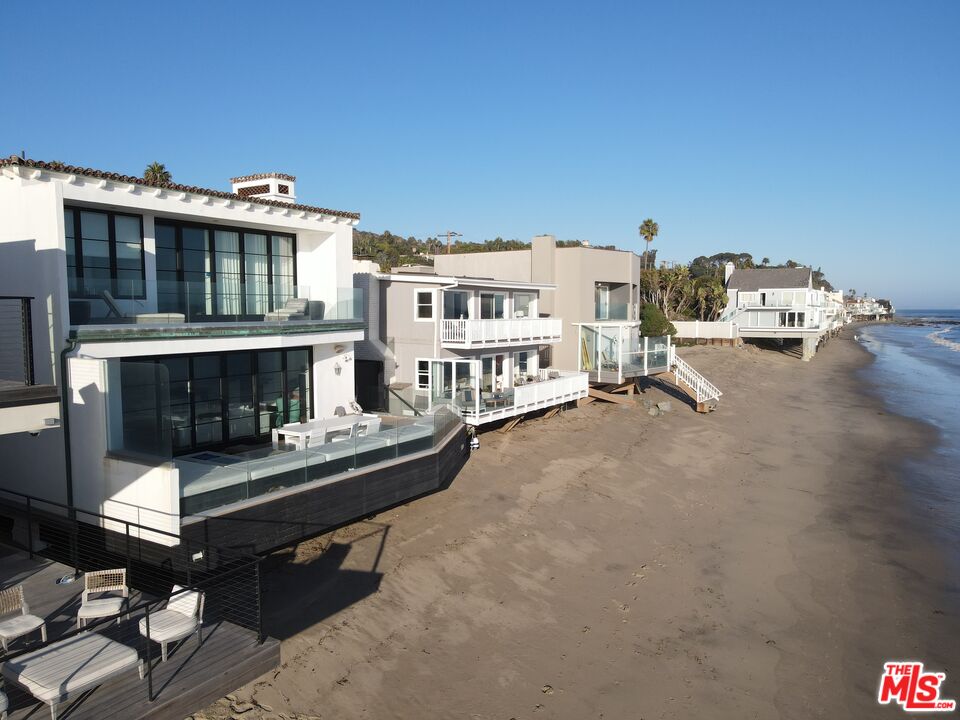 Malibu, California, 90265, United States, 3 Bedrooms Bedrooms, ,3 BathroomsBathrooms,Residential,For Sale,1994760