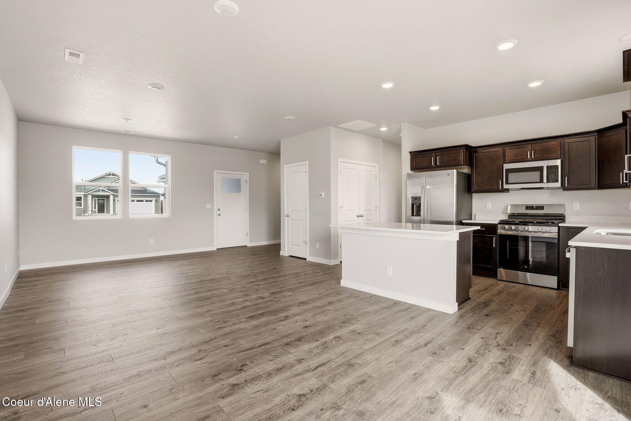 Post Falls, Idaho, 83854, United States, 3 Bedrooms Bedrooms, ,2 BathroomsBathrooms,Residential,For Sale,2030369