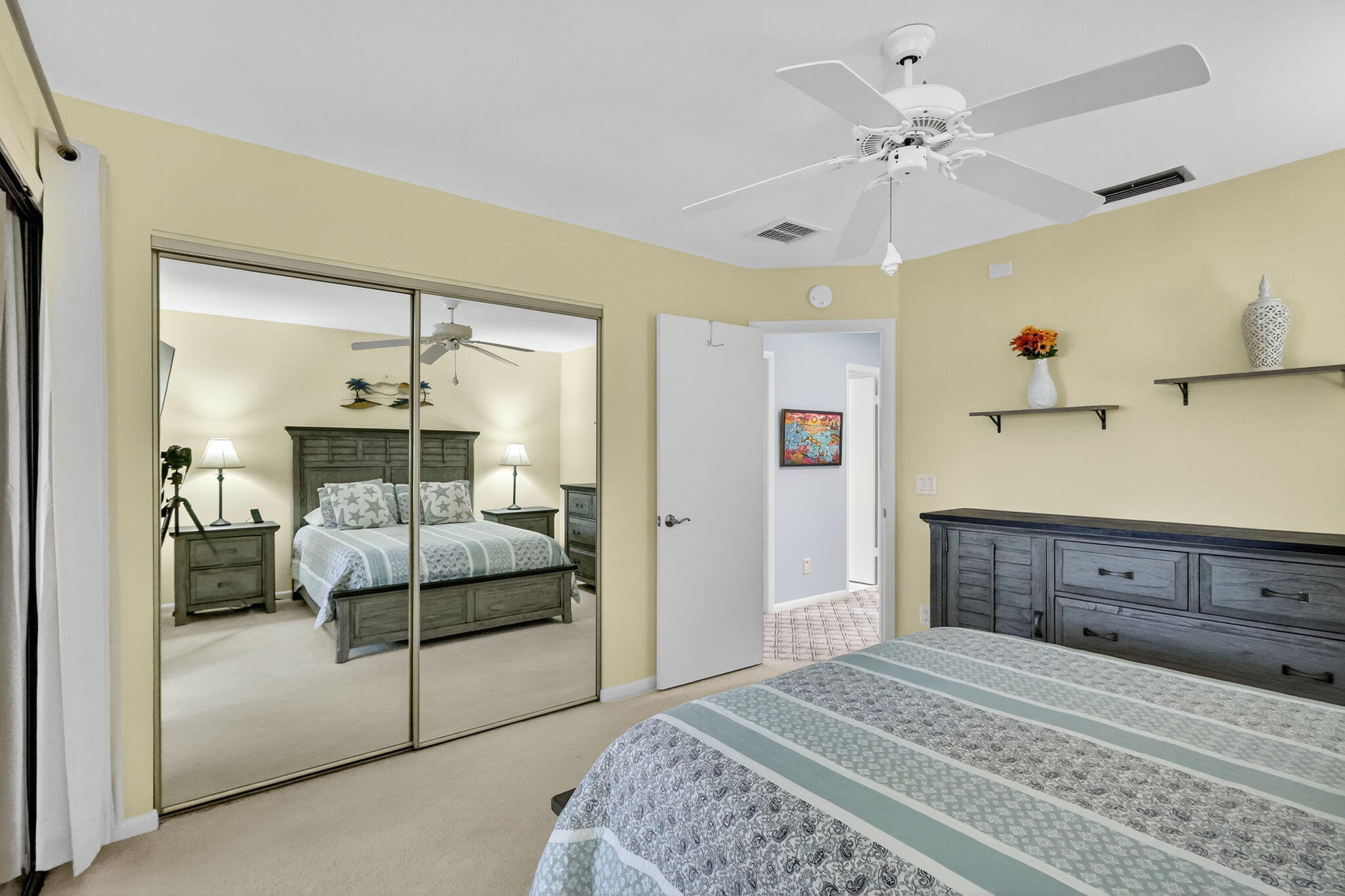 Stuart, Florida, 34997, United States, 3 Bedrooms Bedrooms, ,3 BathroomsBathrooms,Residential,For Sale,1989357