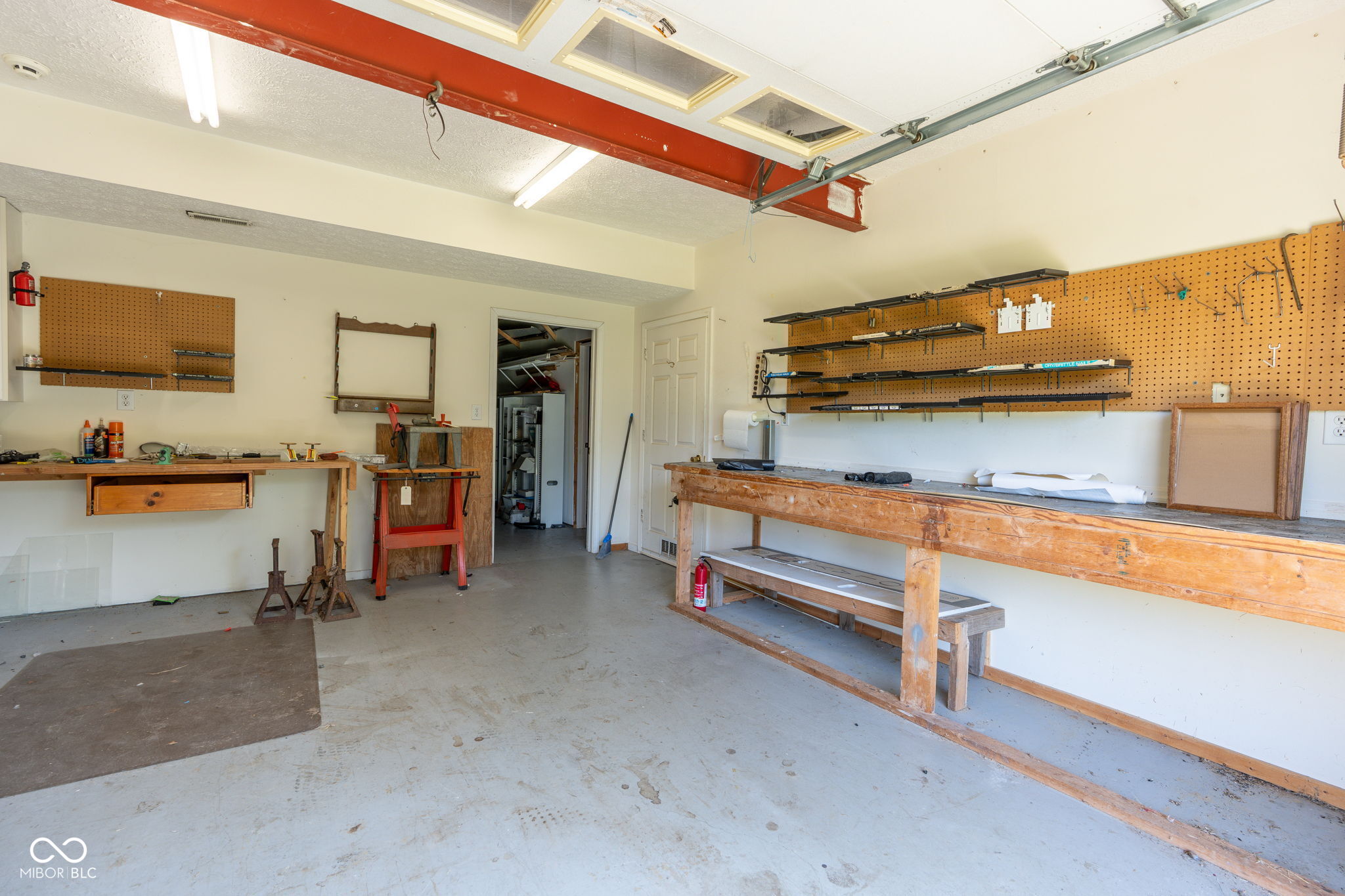 Fairland, Indiana, 46126, United States, 5 Bedrooms Bedrooms, ,4 BathroomsBathrooms,Residential,For Sale,1976010