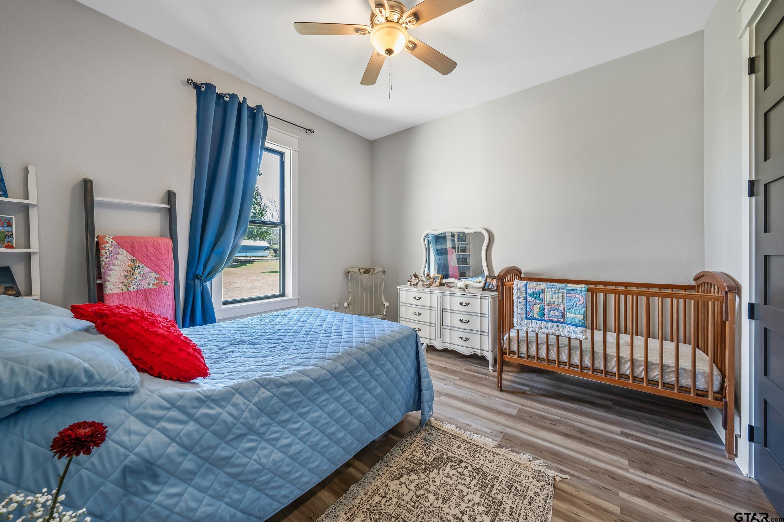 Mineola, Texas, 75773, United States, 3 Bedrooms Bedrooms, ,3 BathroomsBathrooms,Residential,For Sale,1951277