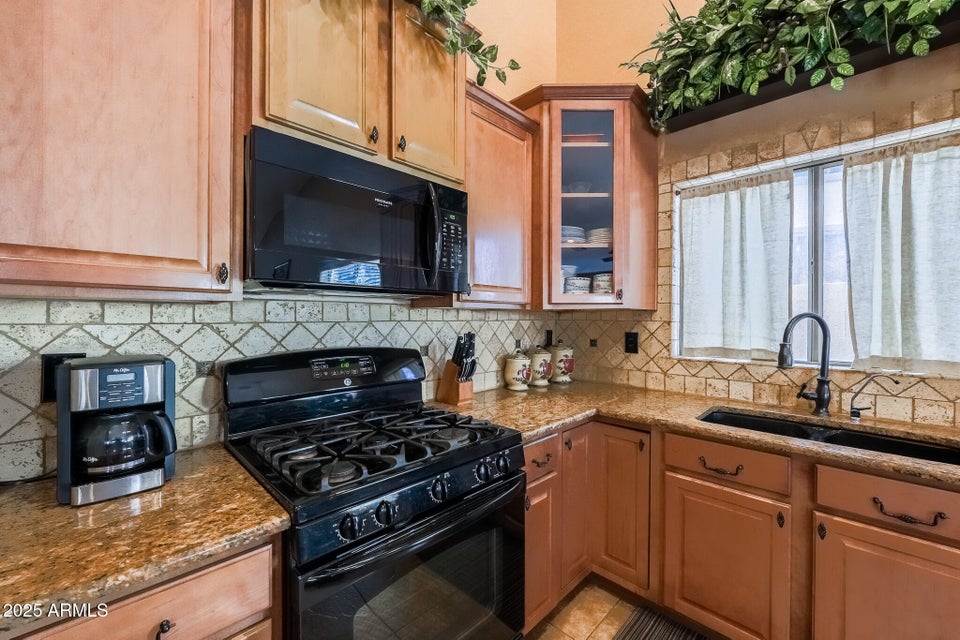 Surprise, Arizona, 85379, United States, 4 Bedrooms Bedrooms, ,Residential,For Sale,2005170