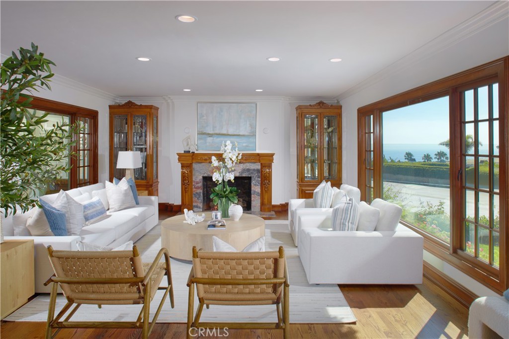 Corona del Mar, California, 92625, United States, 4 Bedrooms Bedrooms, ,4 BathroomsBathrooms,Residential,For Sale,1709023