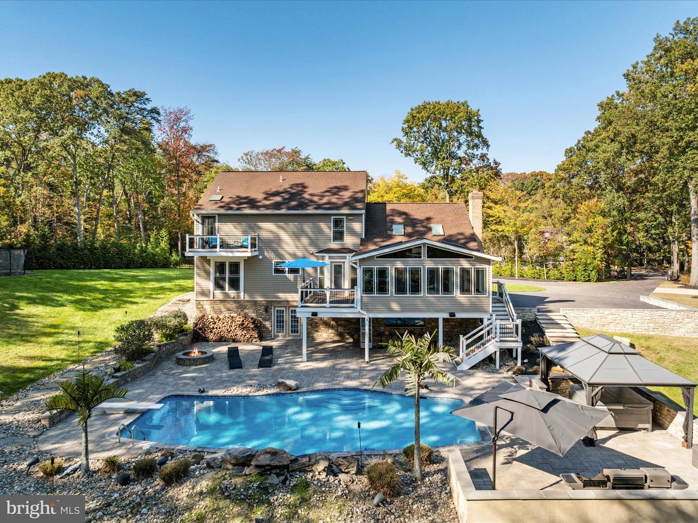 Pasadena, Maryland, 21122, United States, 4 Bedrooms Bedrooms, ,4 BathroomsBathrooms,Residential,For Sale,1989268