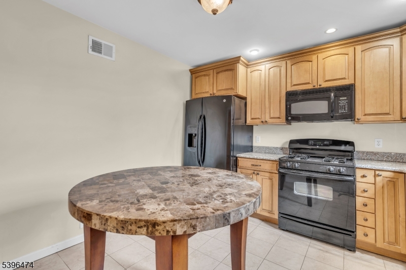 Jefferson Twp., New Jersey, 07849, United States, 3 Bedrooms Bedrooms, ,3 BathroomsBathrooms,Residential,For Sale,1995932