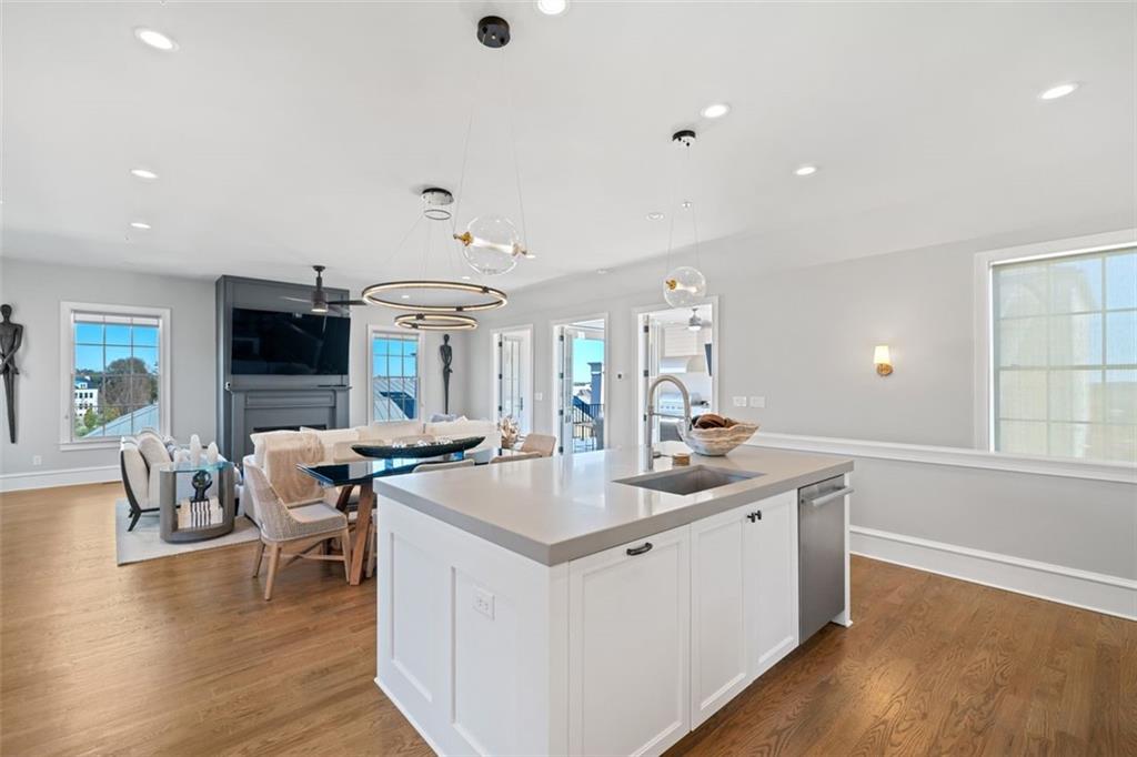 152 Grand Crescent, Alpharetta, Georgia, 30009, United States, 4 Bedrooms Bedrooms, ,4 BathroomsBathrooms,Residential,For Sale,152 Grand Crescent,1669050