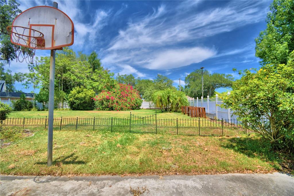 Bartow, Florida, 33830, United States, 5 Bedrooms Bedrooms, ,3 BathroomsBathrooms,Residential,For Sale,1839878