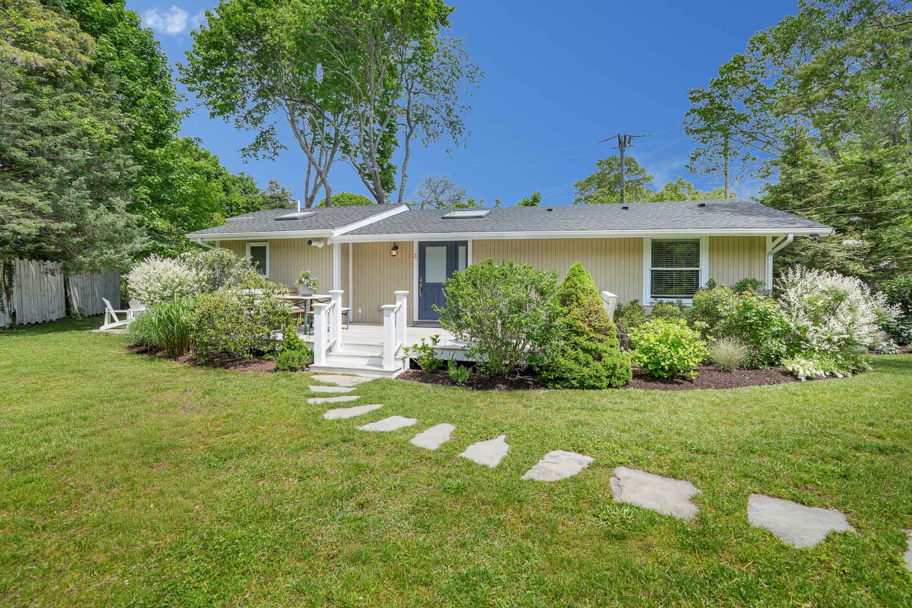  Recently Updated Oak Bluffs Home - 物件實景