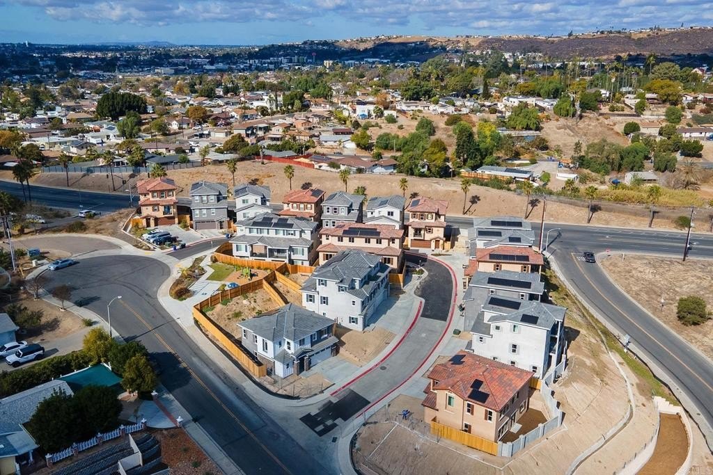 Lemon Grove, California, 91945, United States, 4 Bedrooms Bedrooms, ,4 BathroomsBathrooms,Residential,For Sale,1892804