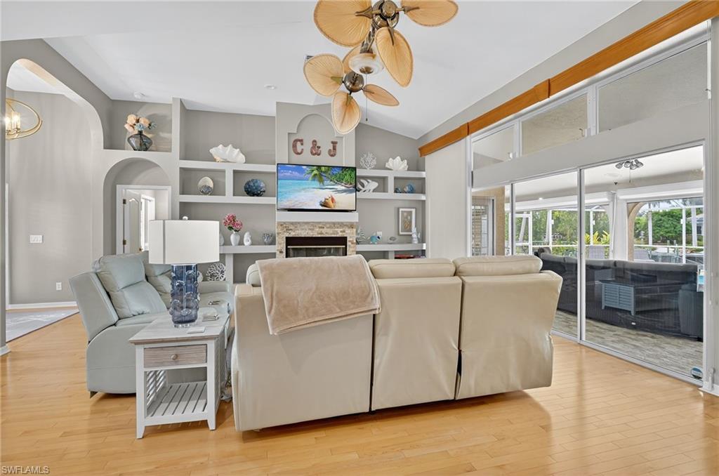 Cape Coral, Florida, 33990, United States, 3 Bedrooms Bedrooms, ,2 BathroomsBathrooms,Residential,For Sale,1994488