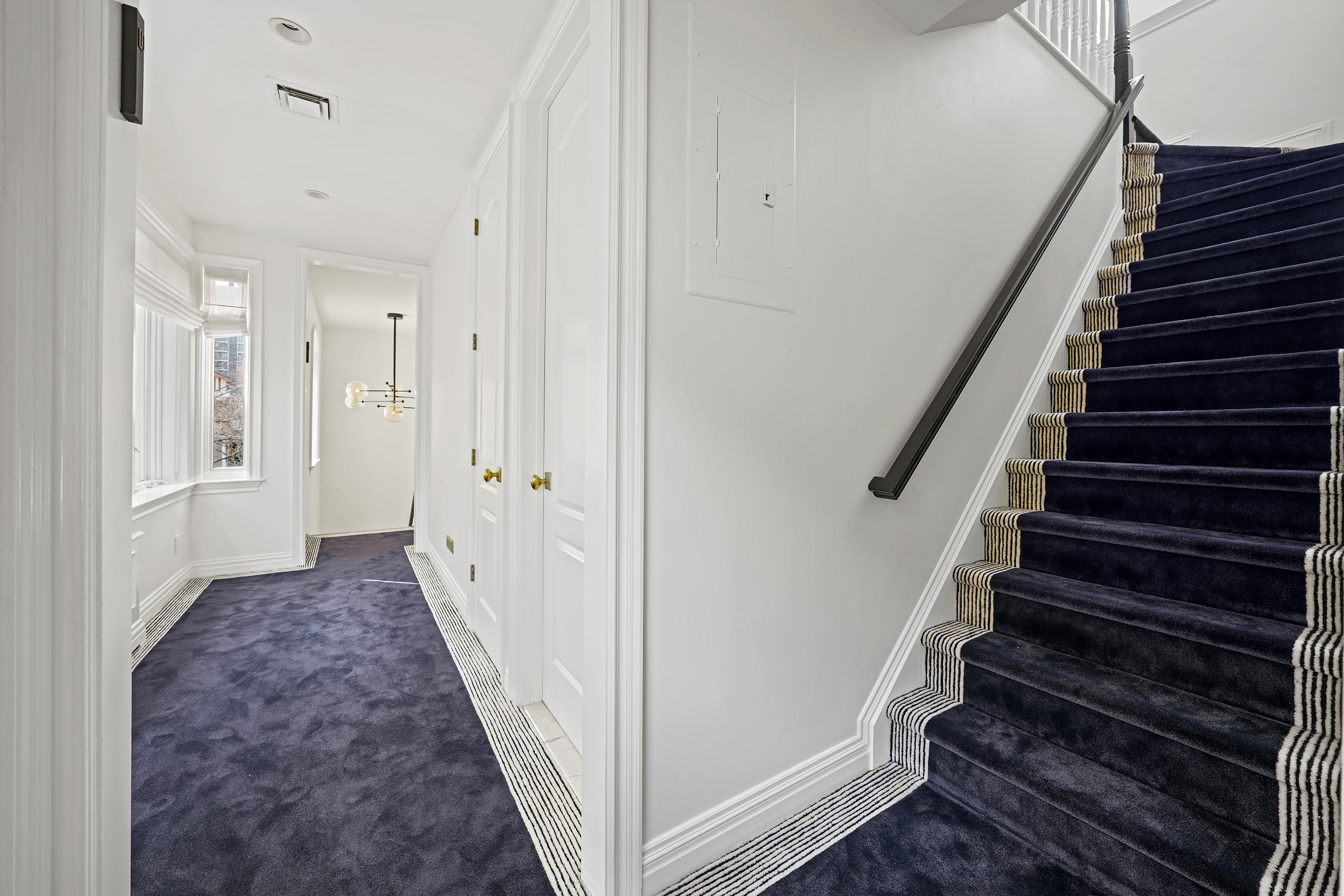 Brooklyn, New York, 11230, United States, 6 Bedrooms Bedrooms, ,5 BathroomsBathrooms,Residential,For Sale,1780771