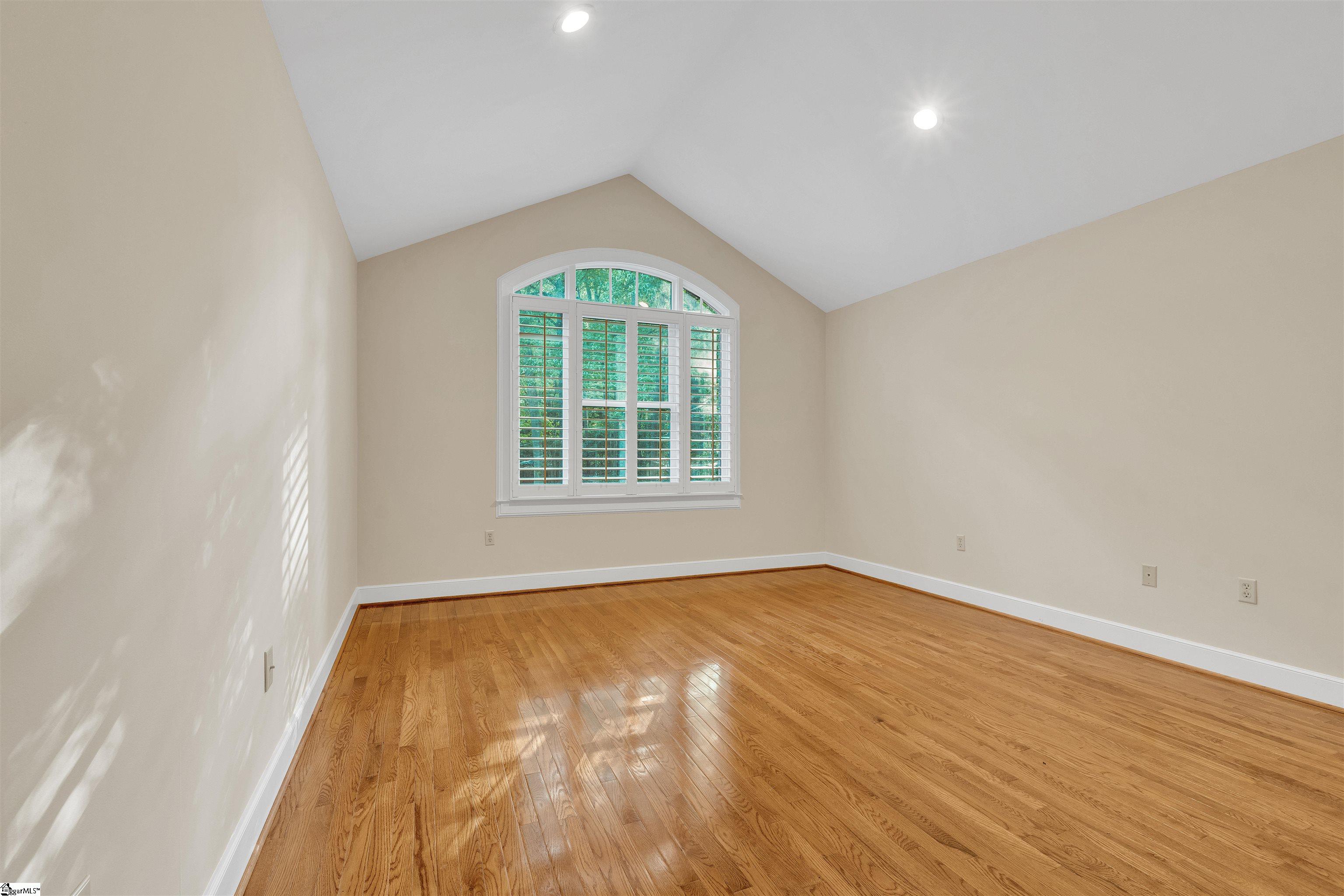 Spartanburg, South Carolina, 29306, United States, 4 Bedrooms Bedrooms, ,5 BathroomsBathrooms,Residential,For Sale,1913209