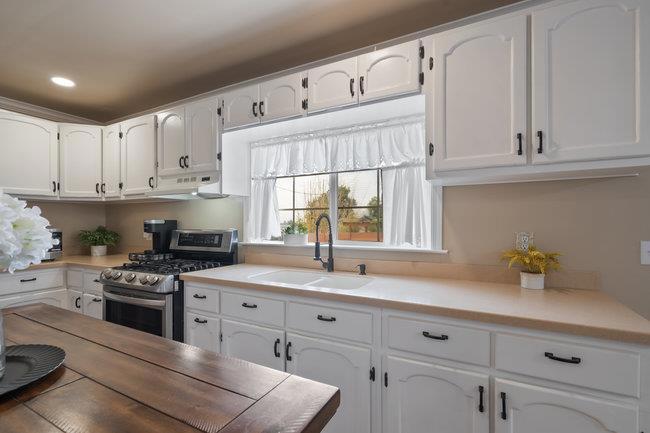 Watsonville, California, 95076, United States, 3 Bedrooms Bedrooms, ,2 BathroomsBathrooms,Residential,For Sale,1987376