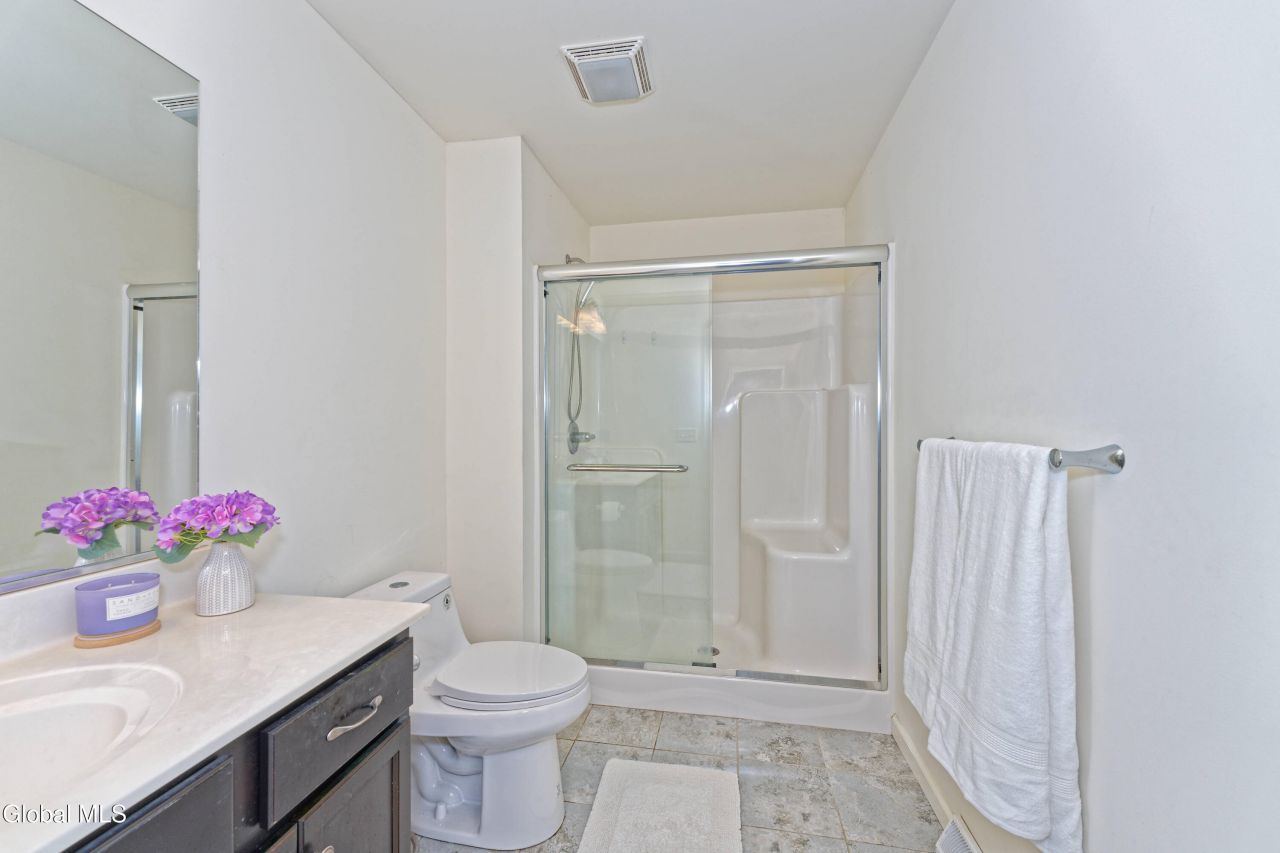 Rensselaer, New York, 12144, United States, 3 Bedrooms Bedrooms, ,3 BathroomsBathrooms,Residential,For Sale,1995950