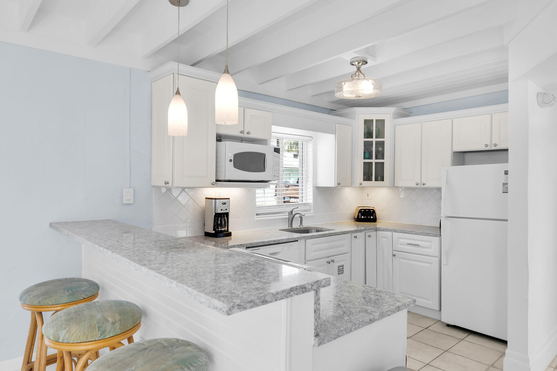 MARATHON, Florida, 33050, United States, 2 Bedrooms Bedrooms, ,2 BathroomsBathrooms,Residential,For Sale,1989170