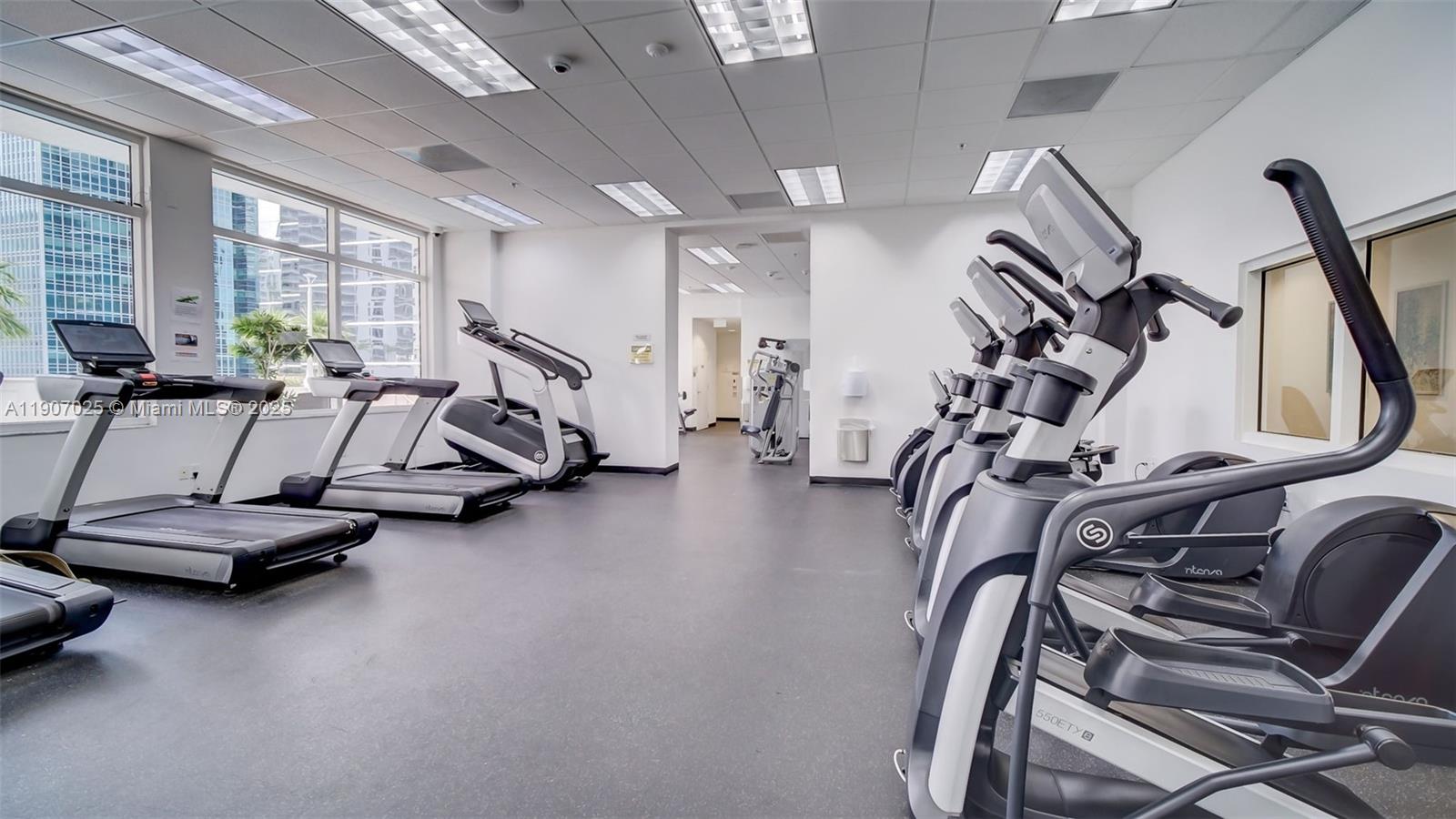 Miami, Florida, 33131, United States, 1 Bedroom Bedrooms, ,1 BathroomBathrooms,Residential,For Sale,1986520