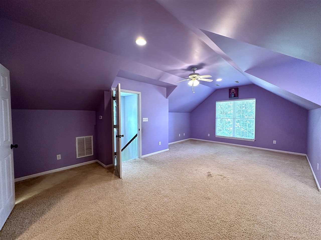 Bowling Green, Kentucky, 42104, United States, 5 Bedrooms Bedrooms, ,3 BathroomsBathrooms,Residential,For Sale,1907465