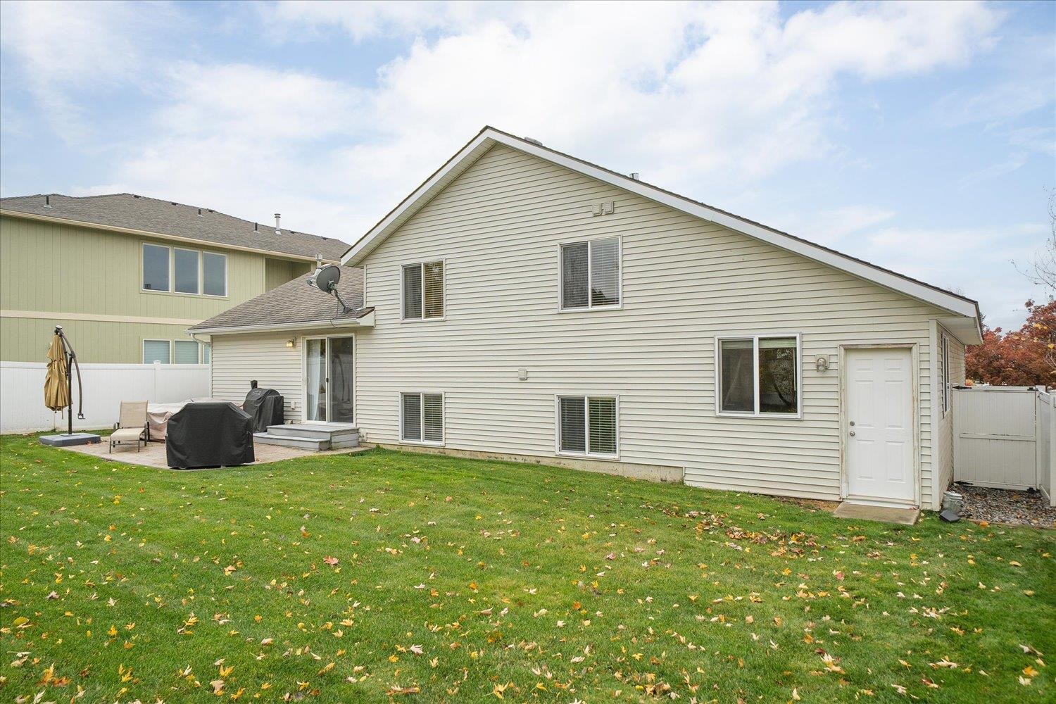 Spokane Valley, Washington, 99016, United States, 5 Bedrooms Bedrooms, ,3 BathroomsBathrooms,Residential,For Sale,1990389