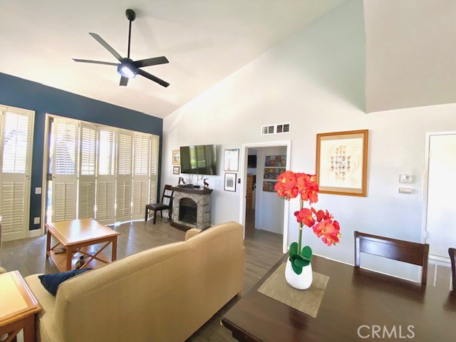 Palm Springs, California, 92262, United States, 2 Bedrooms Bedrooms, ,2 BathroomsBathrooms,Residential,For Sale,1978598