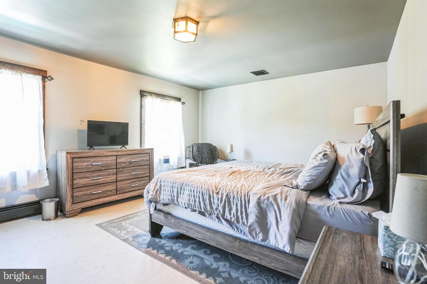 Pottstown, Pennsylvania, 19465, United States, 3 Bedrooms Bedrooms, ,6 BathroomsBathrooms,Residential,For Sale,1913550