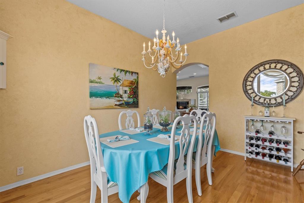 Tarpon Springs, Florida, 34689, United States, 3 Bedrooms Bedrooms, ,2 BathroomsBathrooms,Residential,For Sale,1751441