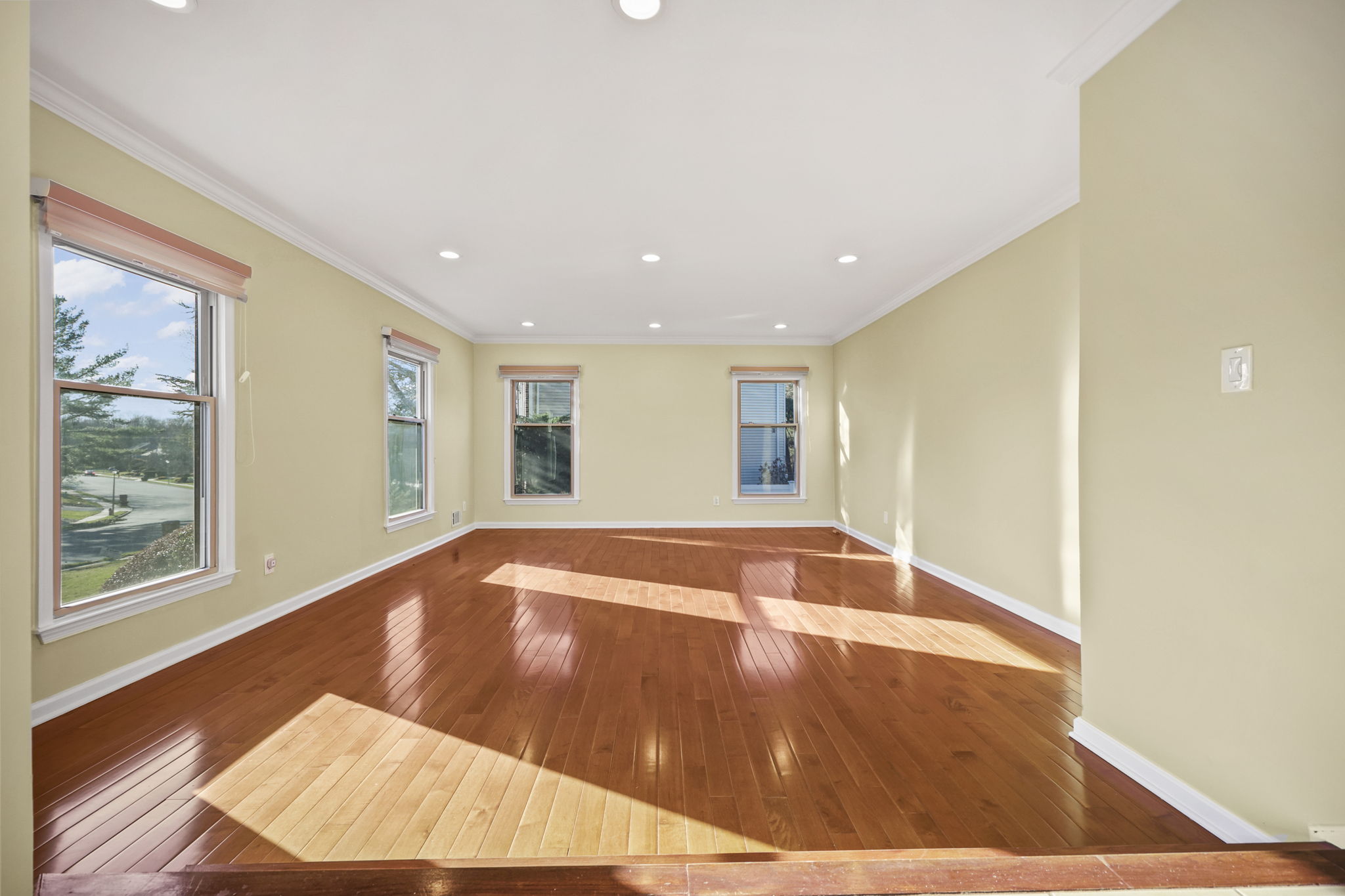  27 Meadow Lane - 物件實景