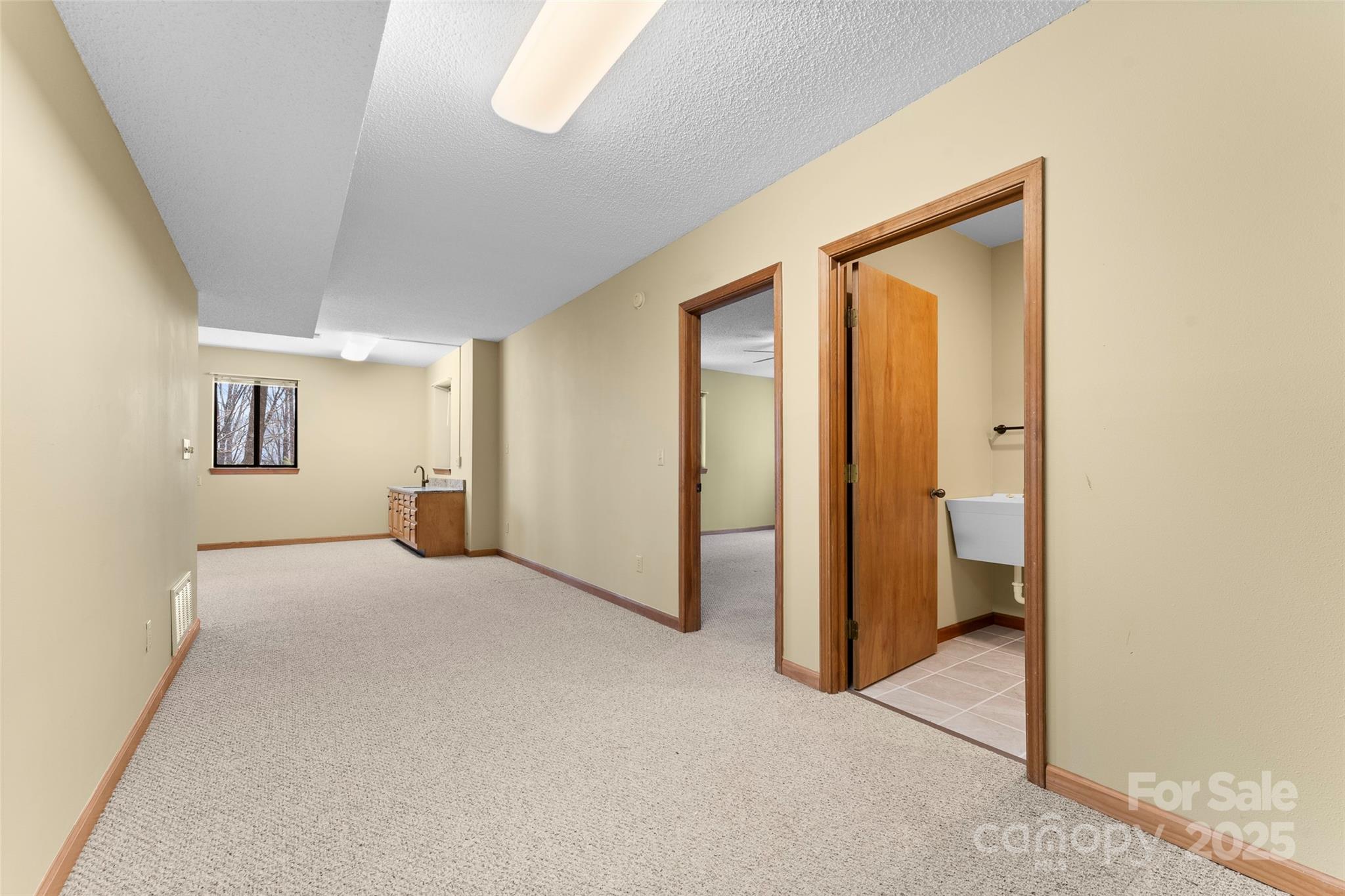 Maggie Valley, North Carolina, 28751, United States, 3 Bedrooms Bedrooms, ,3 BathroomsBathrooms,Residential,For Sale,1976067