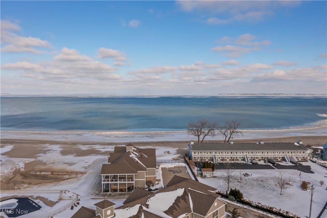 Port Clinton, Ohio, 43452, United States, 2 Bedrooms Bedrooms, ,2 BathroomsBathrooms,Residential,For Sale,2011320