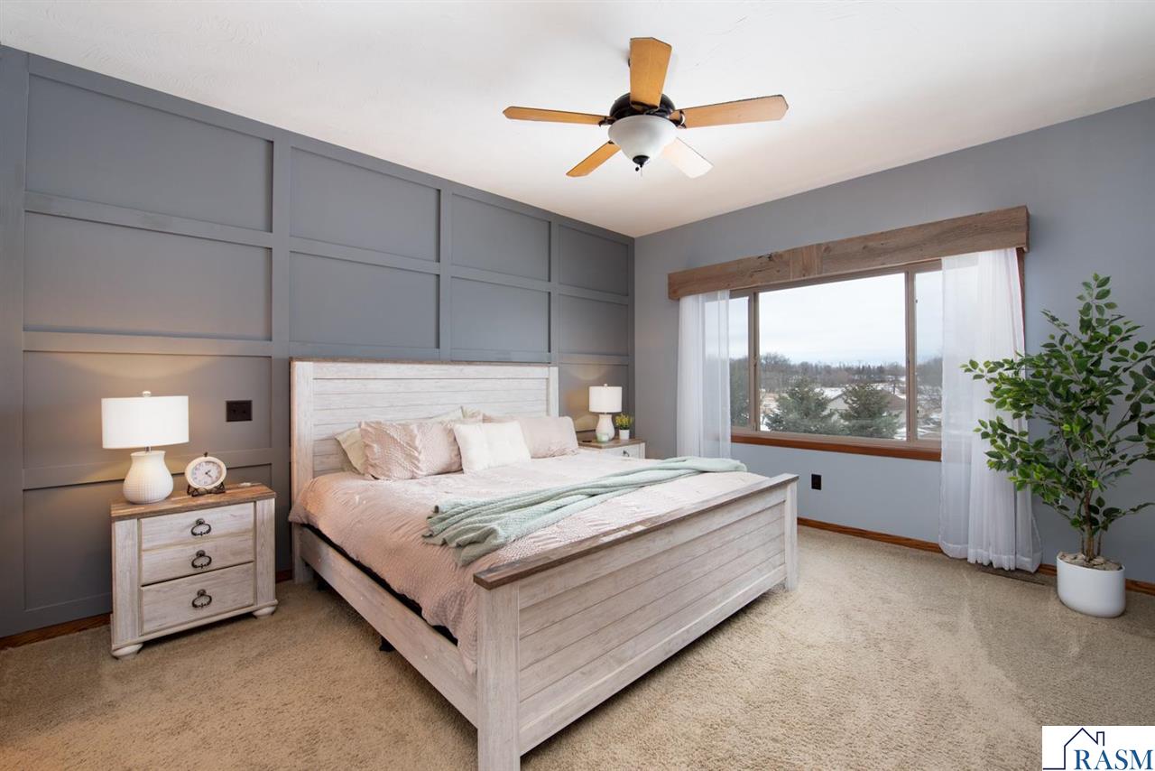 Le Center, Minnesota, 56057, United States, 4 Bedrooms Bedrooms, ,3 BathroomsBathrooms,Residential,For Sale,2011720