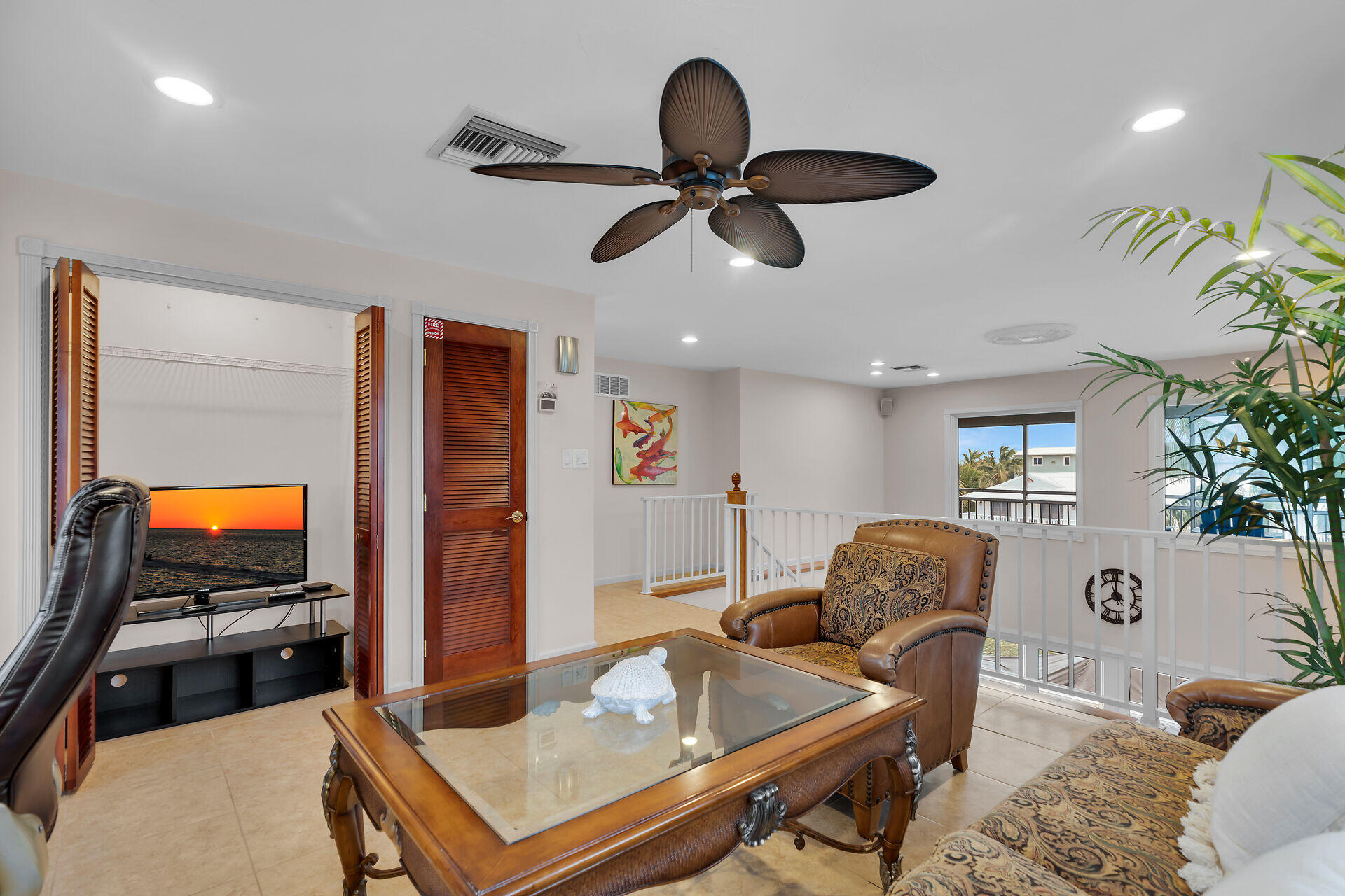 MARATHON, Florida, 33050, United States, 5 Bedrooms Bedrooms, ,3 BathroomsBathrooms,Residential,For Sale,1691478