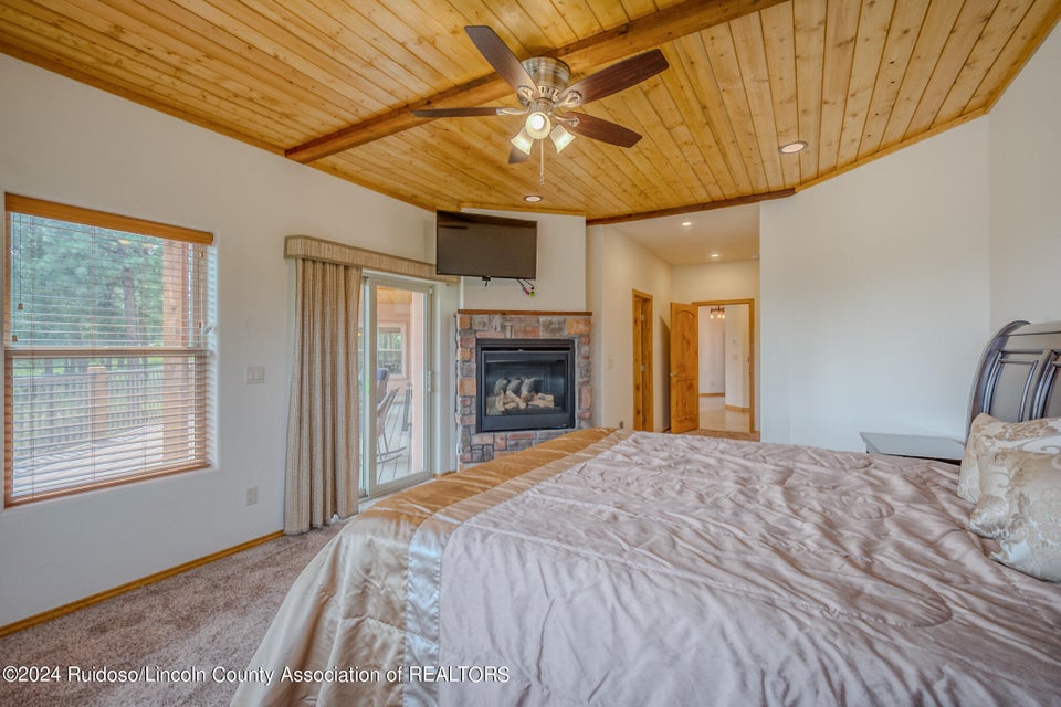 Ruidoso, New Mexico, 88345, United States, 4 Bedrooms Bedrooms, ,4 BathroomsBathrooms,Residential,For Sale,1921687