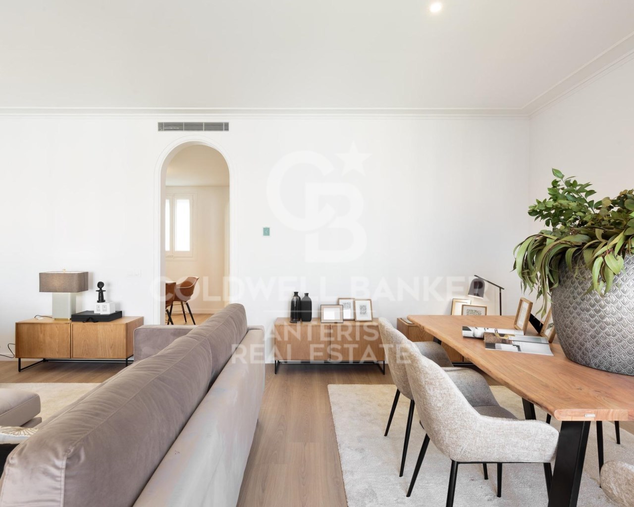 Barcelona, Barcelona, Eixample, La Dreta de l'Eix, Barcelona, Catalonia, ES, 4 Bedrooms Bedrooms, ,2 BathroomsBathrooms,Residential,For Sale,Barcelona, Barcelona, Eixample, La Dreta de l'Eix,1626735