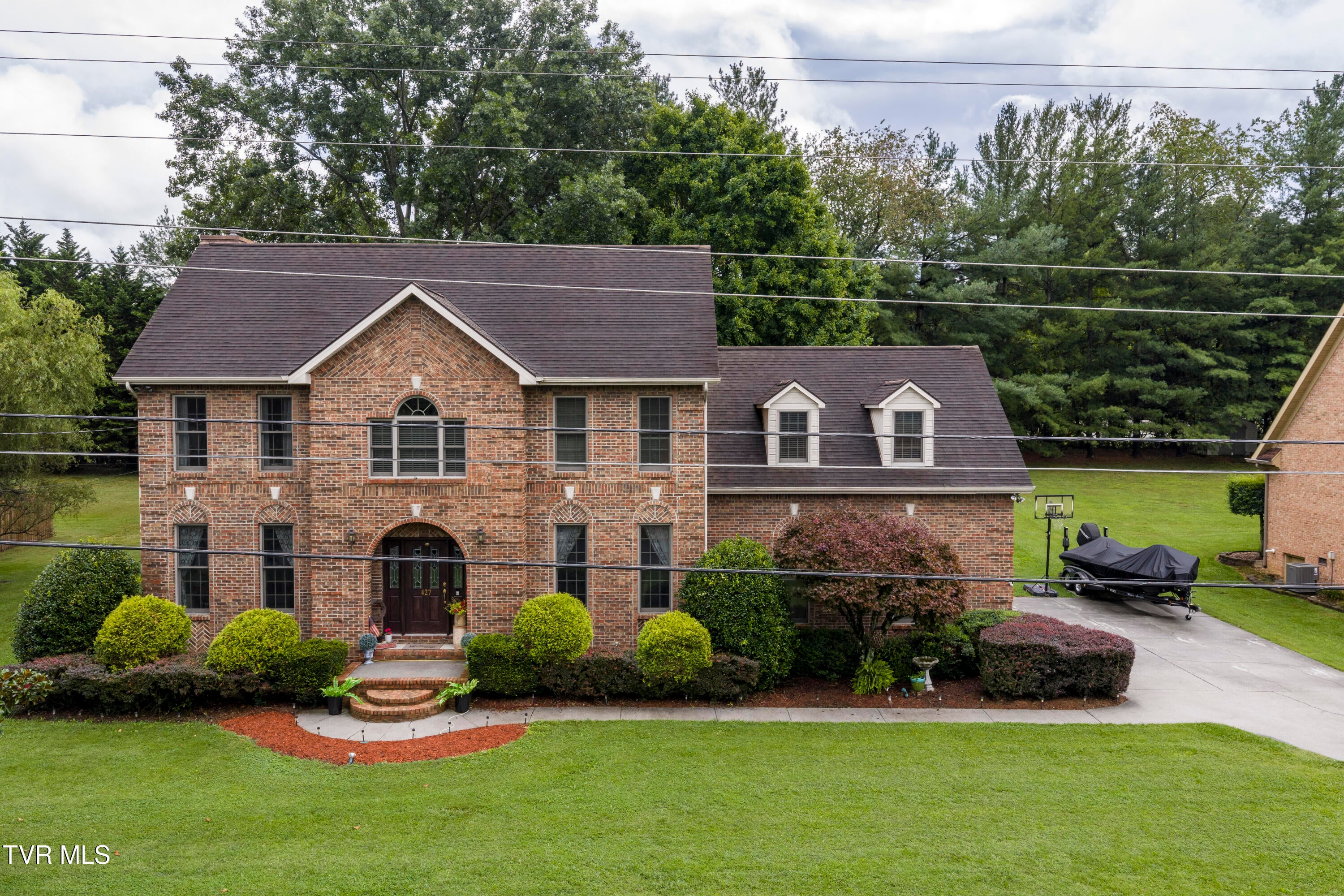 Kingsport, Tennessee, 37663, United States, 5 Bedrooms Bedrooms, ,3 BathroomsBathrooms,Residential,For Sale,1940461